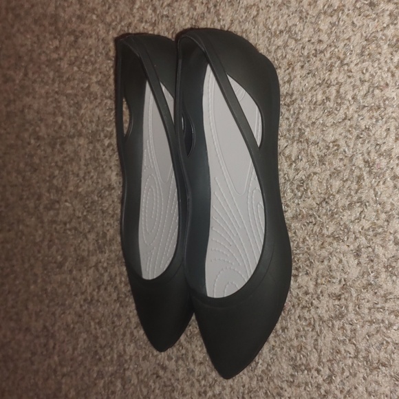 Crocs Women's Black Rio Pointed Toe Ballerinas with Cutouts US Size 8 - Picture 3 of 9